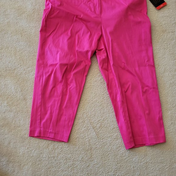 Capris - Picture 1 of 2